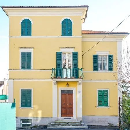 Sferisterio Apartahotel